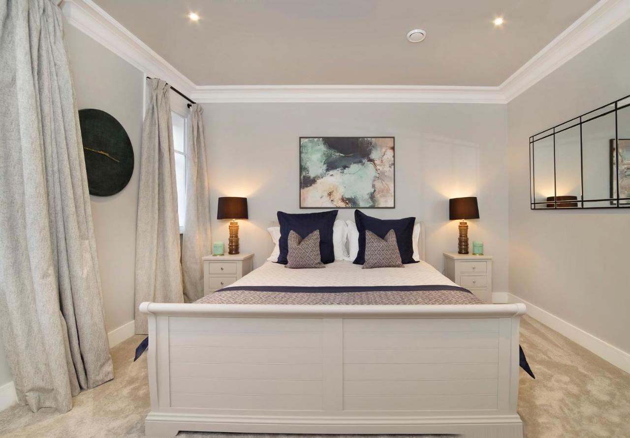 The Presidential Suite, With Free Parking! ヨーク エクステリア 写真